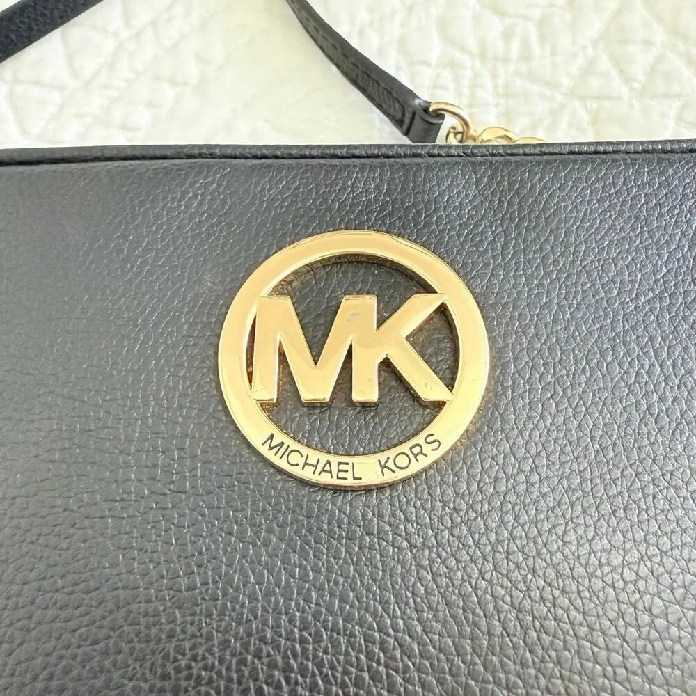 Michael Kors Fulton Pebbled Leather Bag in Black